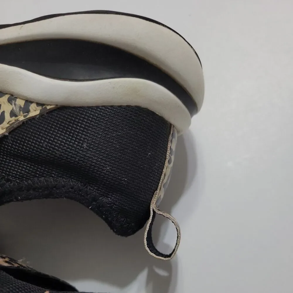 Adidas Sneakers Girls 11 K‎ Shoes Running Black Leapord Three Striped Pull On